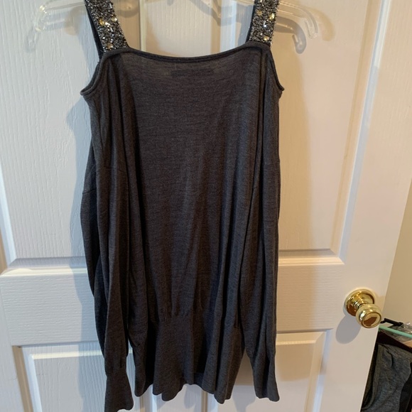 Antonio Melani cold shoulder top with Crystal straps - Picture 4 of 4